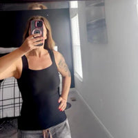 Ellena S.